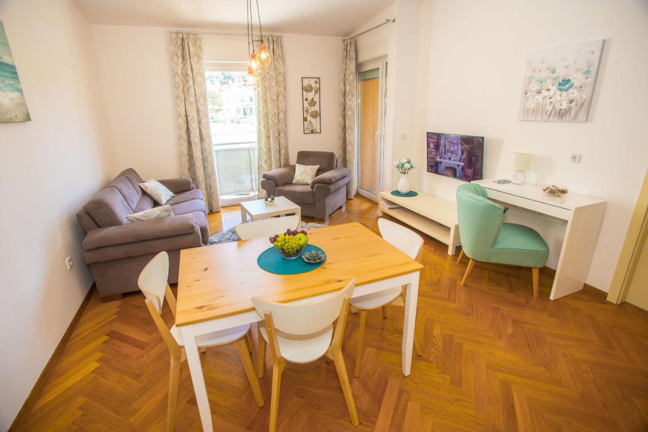 Apartment Dora Near Sea And Center With Private Garage 波雷奇 外观 照片